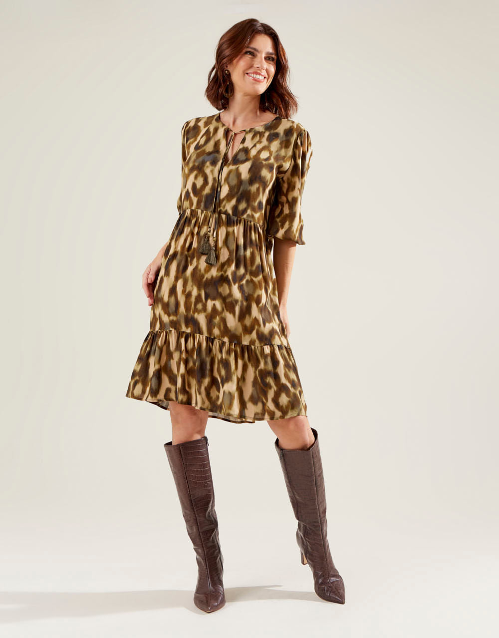 Vestido Curto Estampado Spot - Areia